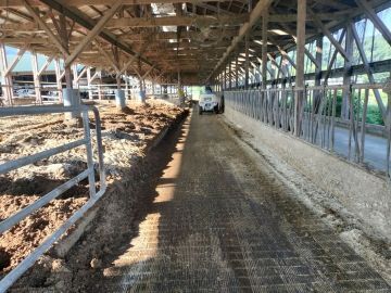 丹波酪農ヘルパー利用組合(株式会社 京都協同管理)-2