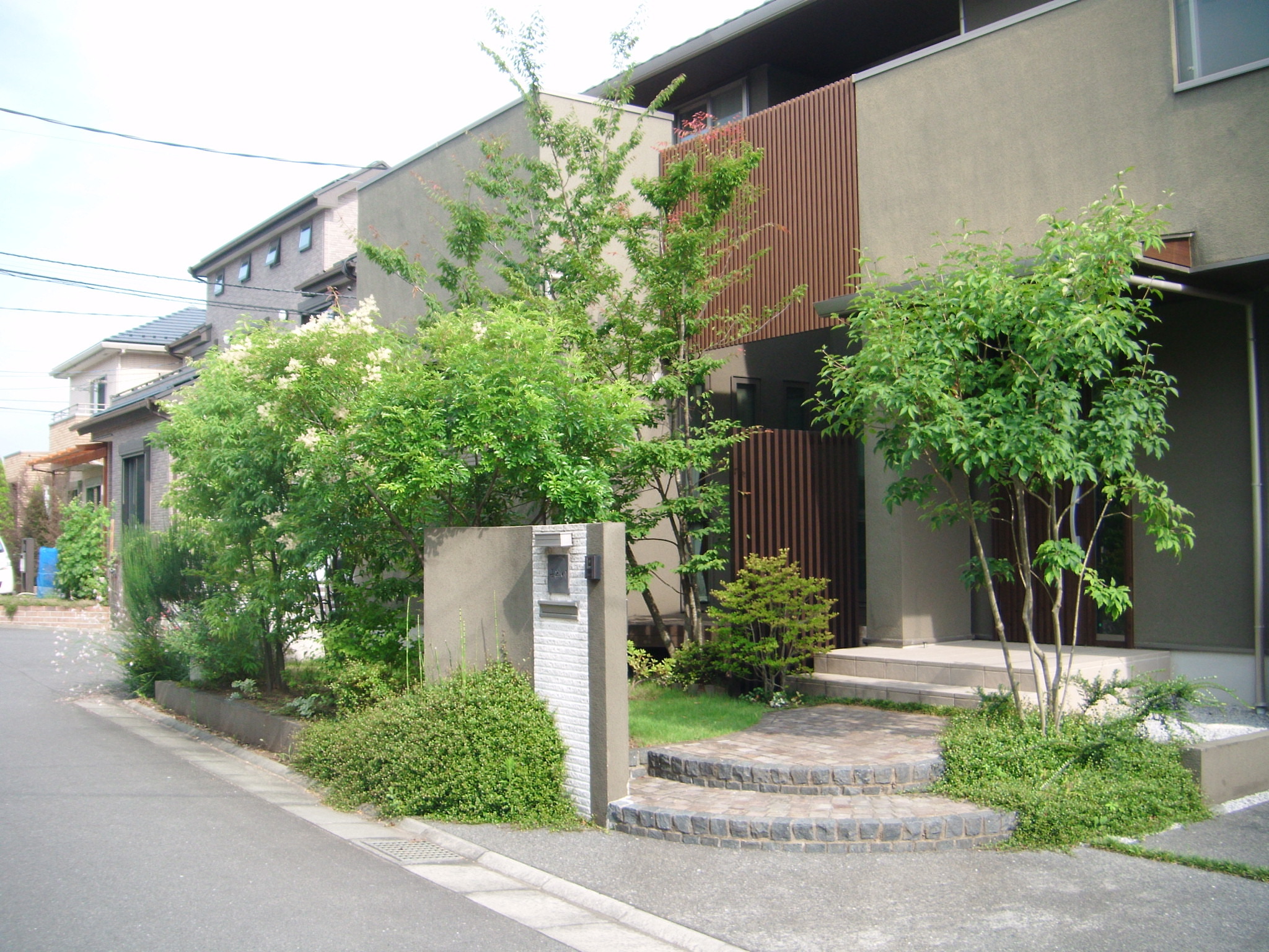 株式会社四季庭