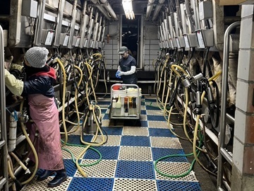 株式会社根本牧場-1