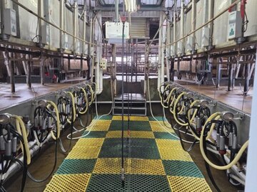 有限会社ファームアビコ-6