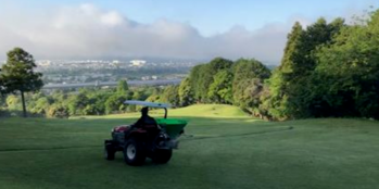 PGMグループの「大秦野カントリークラブ」にて、コース管理スタッフを募集！経験不問で、研修体制を整えています☆【従業員優待ゴルフプレー制度・育休取得実績あり】