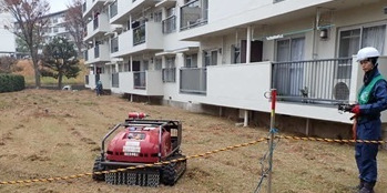 残業ほぼなし！未経験から始めやすい造園会社で、正社員・アルバイトを同時募集中☆ラジコン型の草刈り機や振動の少ない電動チェンソーを導入しています♪【年休115日で働きやすい環境】