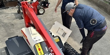 【機械好き必見】農業機械＆建設機械の修理スタッフを募集！未経験でも大丈夫！先輩が一から丁寧に教えてくれるので、仕事を通して整備の知識や技術を身に付けられます！
